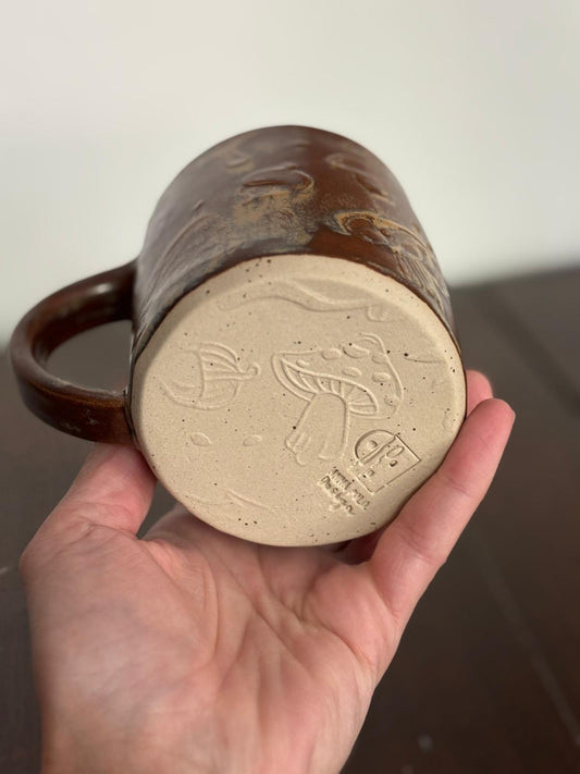 Mug with mushroom pattern