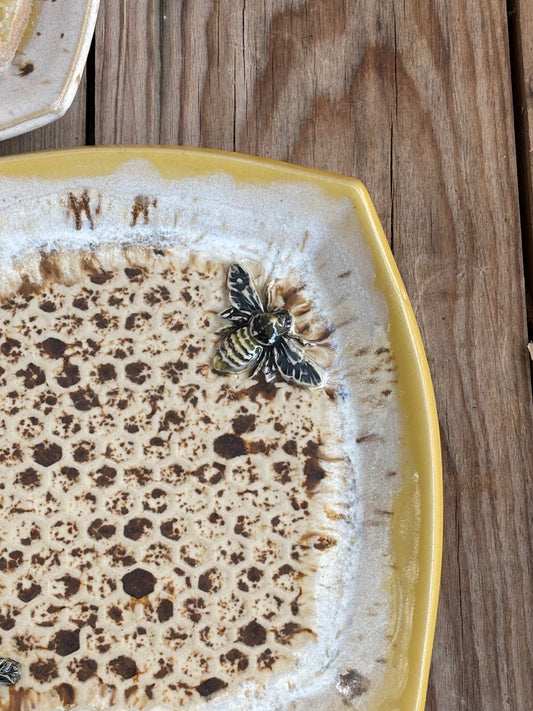 Bee Honeycomb Plate - AnnaPoloDesign