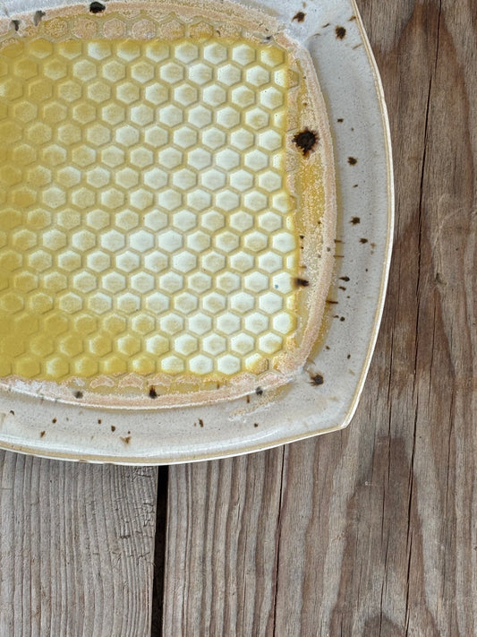 Yellow Honeycomb Plate - AnnaPoloDesign