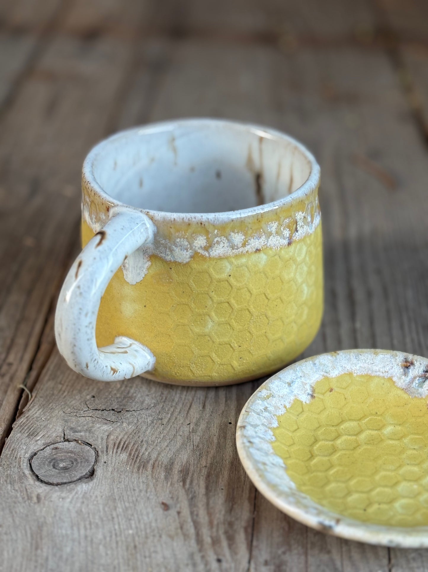 Honeycomb Mug